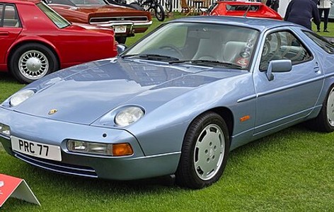 Porsche 928