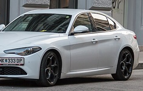 Alfa Romeo Giulia (2015)