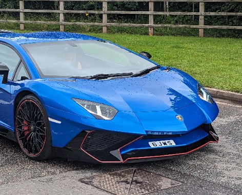 Lamborghini Aventador