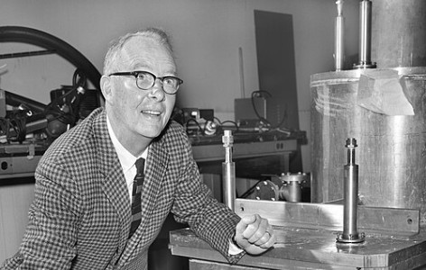 Luis Walter Alvarez