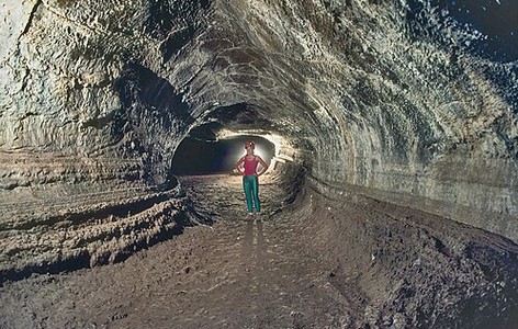 Lava tube